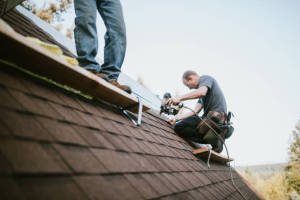 Local Roofers in Glenview Manor, KY